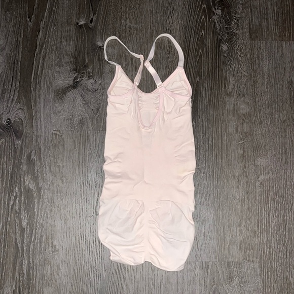 SKIMS Sculpting Bodysuit Limited Edition in Quartz Size S/M - Picture 9 of 11